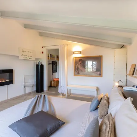 Bed & Breakfast Arte E Rosmarino Al Paese Delle Fiabe 4*